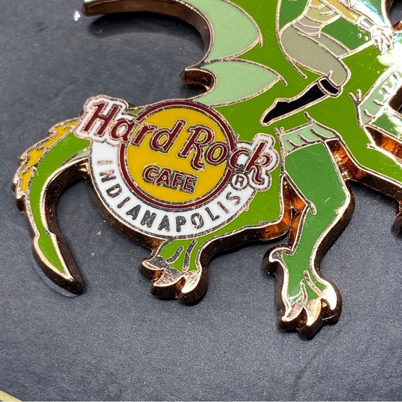 Hard Rock Cafe 2015 Indianapolis Lady Elf onGreen  Dragon 2015 Pin New on Card - Picture 6 of 8